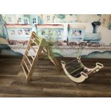 Montessori szivárványhinta bérelhető